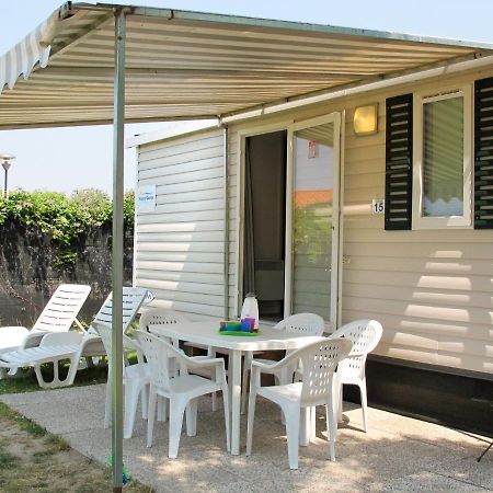 Locazione Turistica Butterfly Happy Standard - Psc280 Peschiera del Garda Luaran gambar